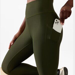 Athleta Interval Stash High Rise 7/8 Legging in Aspen Olive size XS